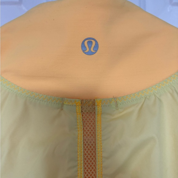 Lululemon Reversible Windbreaker/Track Jacket - Size 10 - Picture 12 of 13